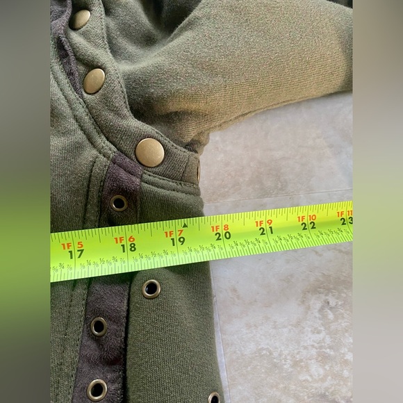 Pixie king elven jacket/hoodie that turns into a vest - Picture 9 of 9